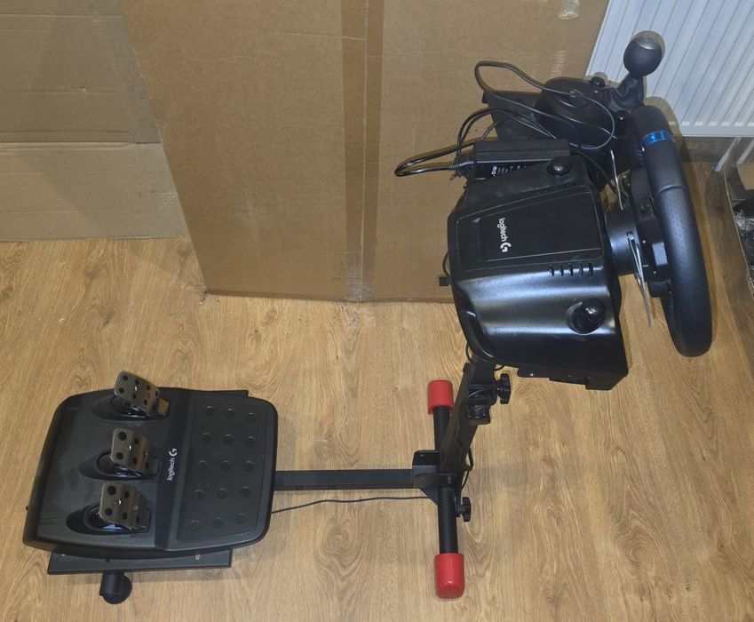 Kierownica logitech g29 + shifter w zestawie ze stelażem