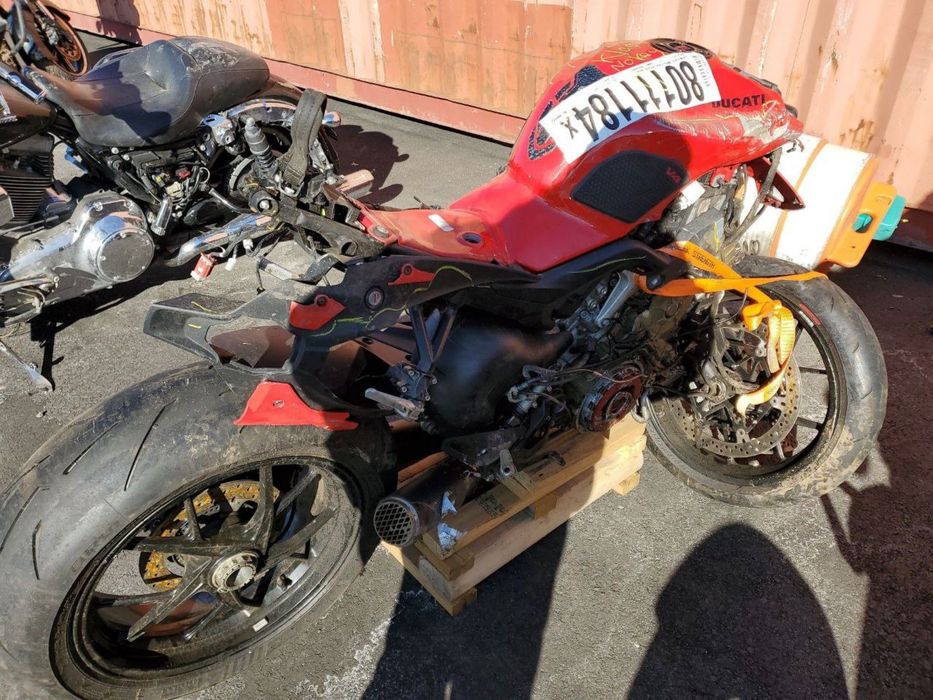 ducati streetfighter v4 2023