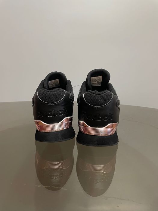 Орігінальні Жіночі кросівки Reebok Royal Glide