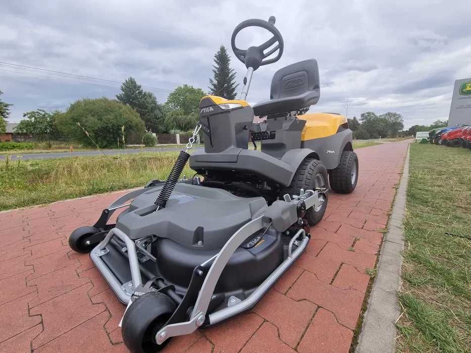 Kosiarka Raider Stiga 500 WX napęd 4x4 zestaw z agregatem koszącym