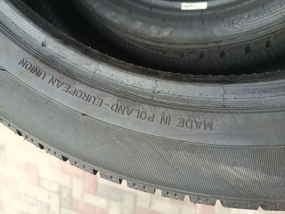 235 50 19 шини нові