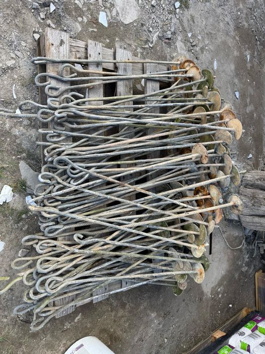 Słupki do siatki leśnej, słupkdo i winnicy, malin, siatka Leśna,