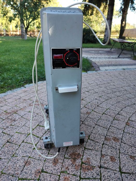Grzejnik elektryczny - kaloryfer olejowy