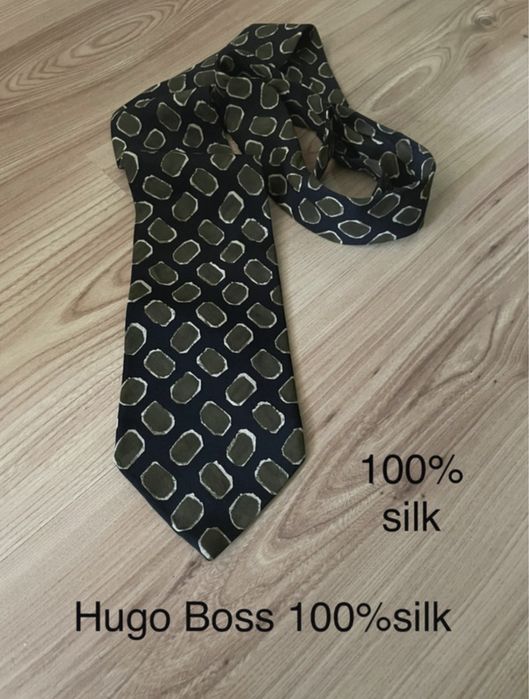 Jedwabny krawat Hugo Boss
