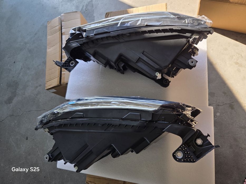 фара VW Passat 2022 2023 USA 561941035B 561941036B