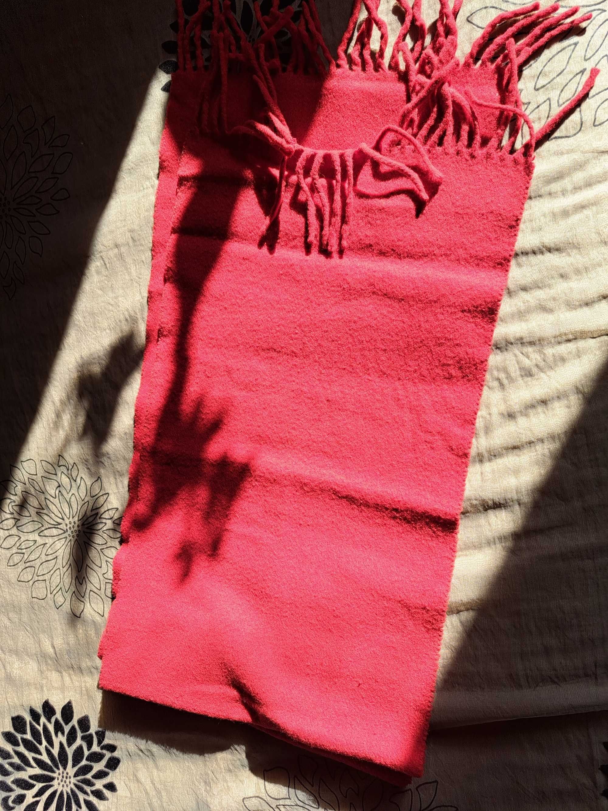 Cachecol vermelho