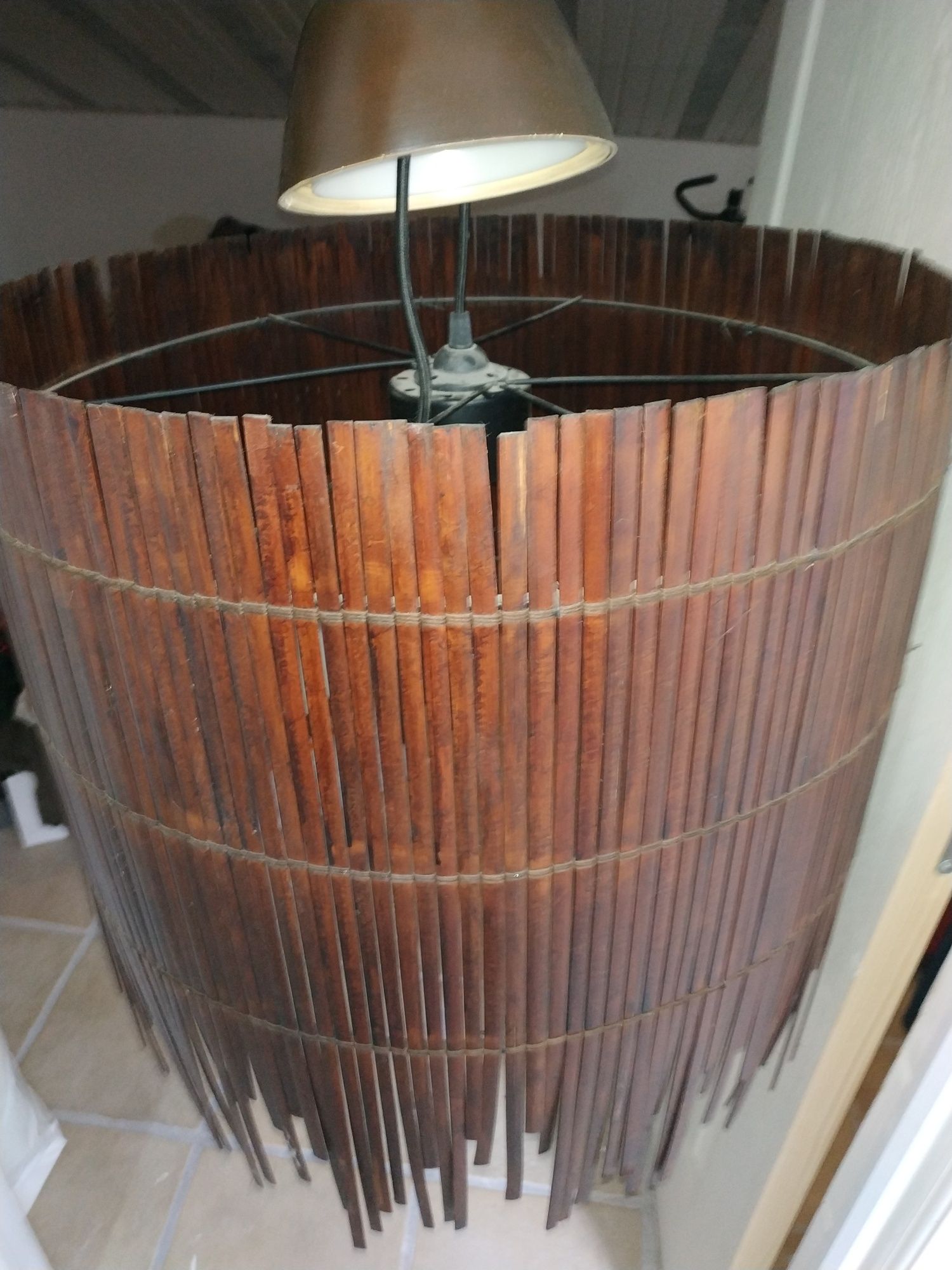 Candeeiro de madeira bambu