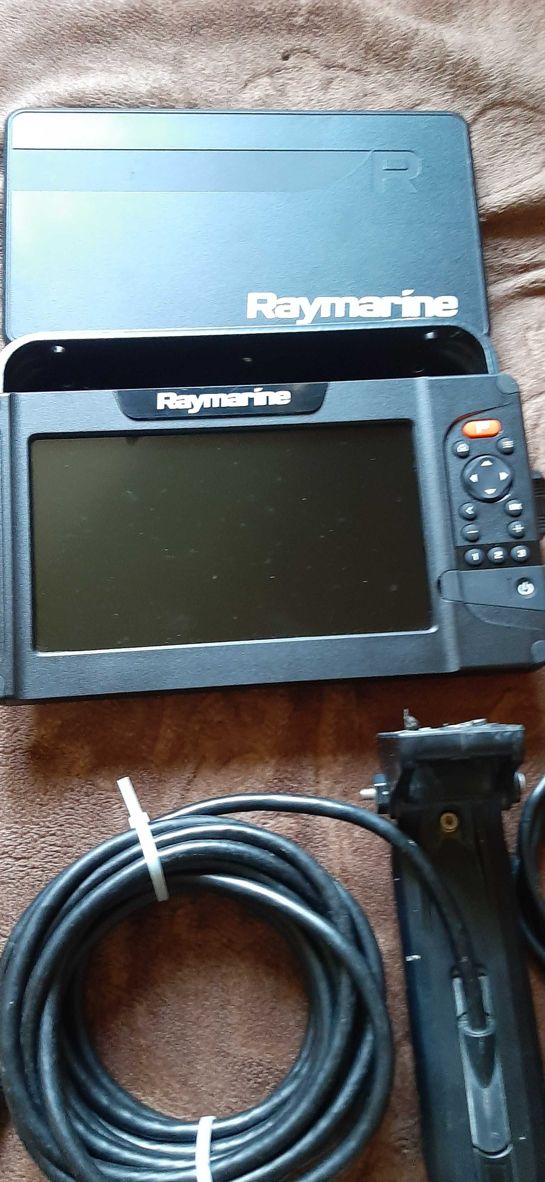 jacht Motorówka Echosonda ploter map Raymarine Element 9 HV 100