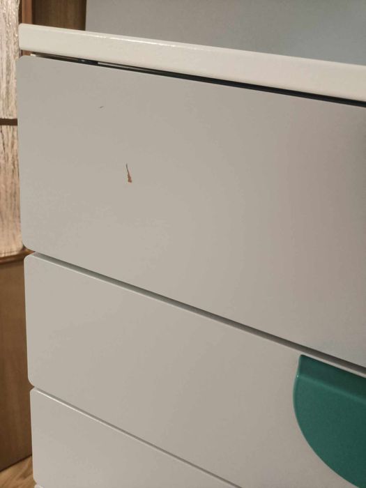 Łóżko dziecięce i regał IKEA