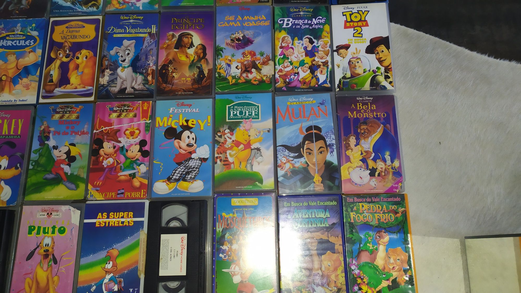 Vhs infantis desenhos animados Disney, Pixar etc...