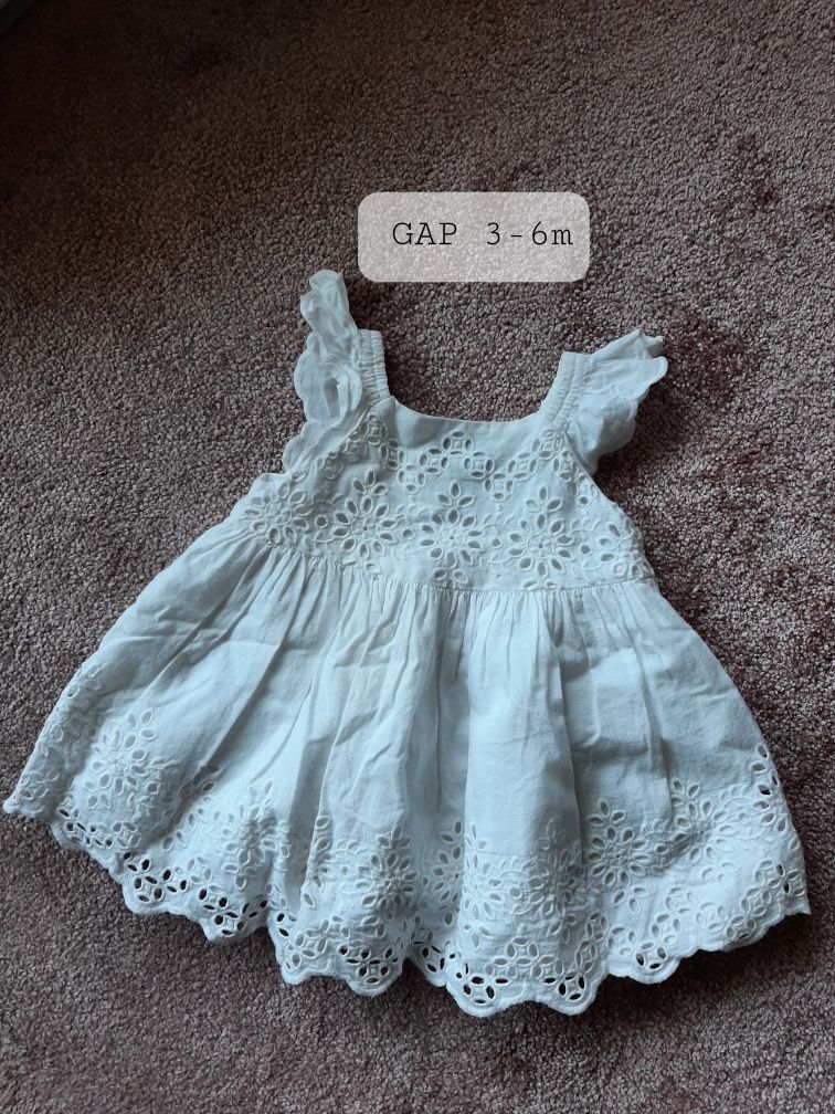 Vestido bebé branco GAP 3-6 meses