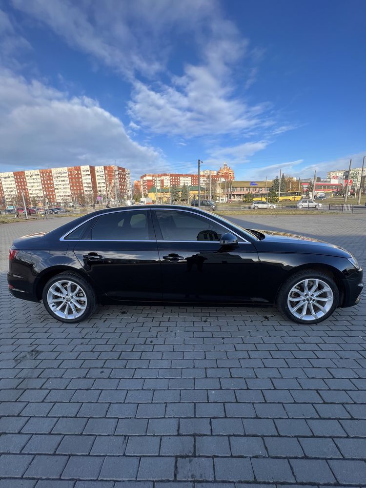 Продам Audi a4 b9 2018