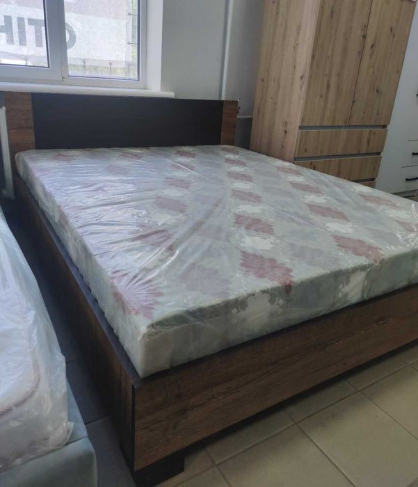 Ліжко з ДСП (матрас 160×200 в комплекті)