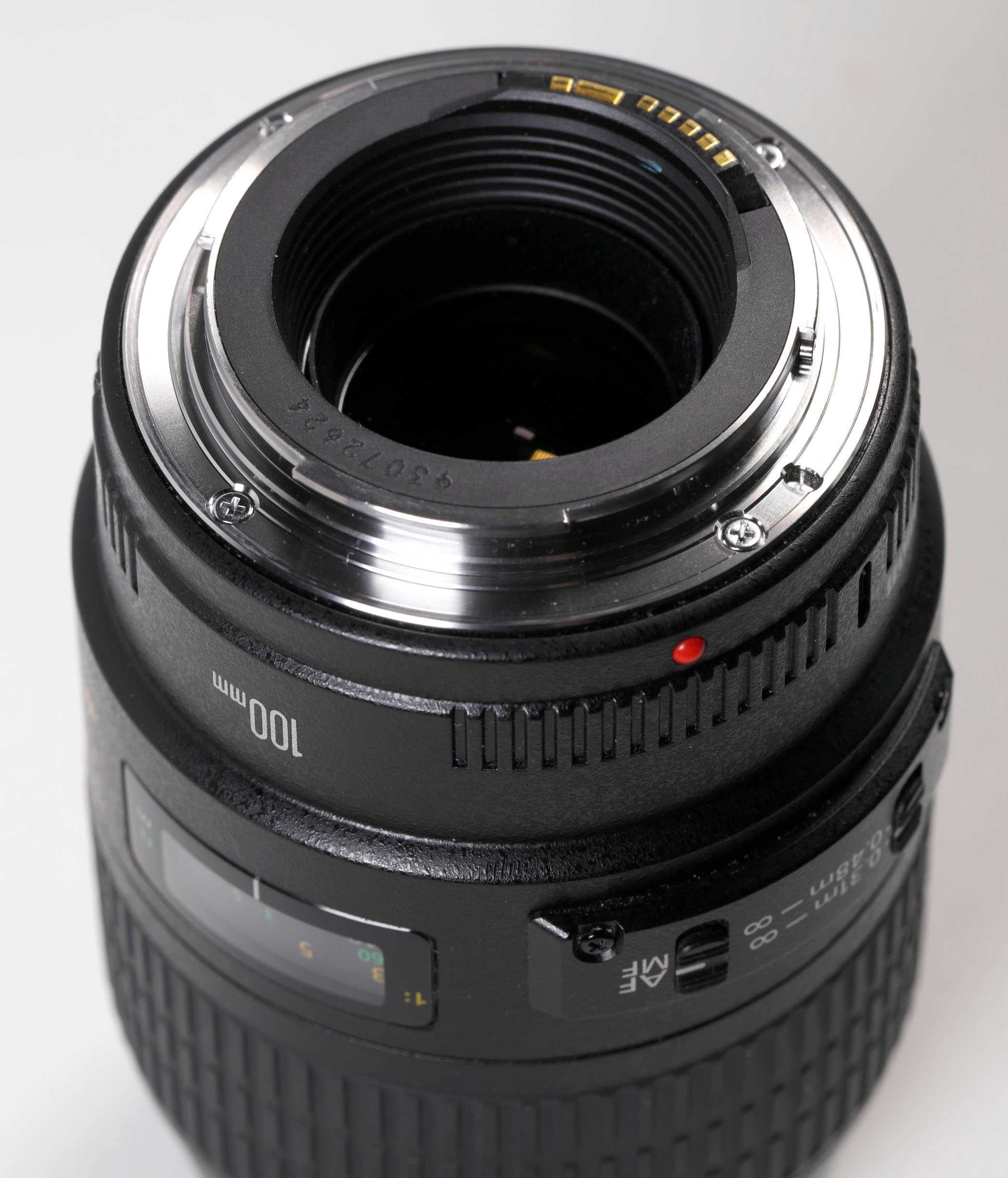 Obiektyw Canon EF 100/2,8 macro USM