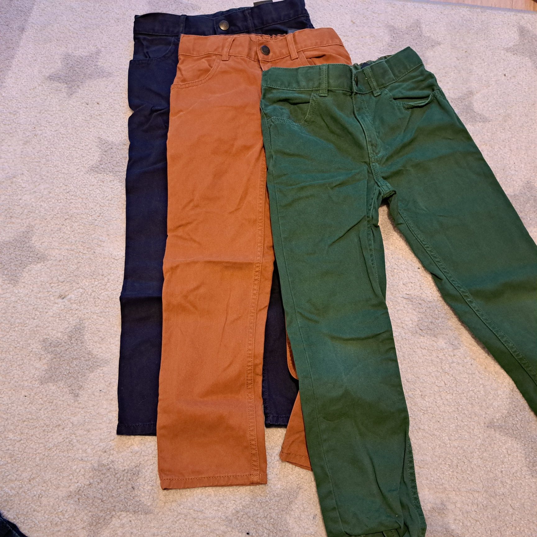 Trzy pary spodni H&M r.128