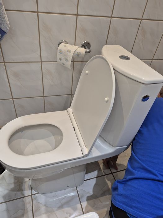 WC kompakt ubikacja toaleta wysoka + mata do montażu
