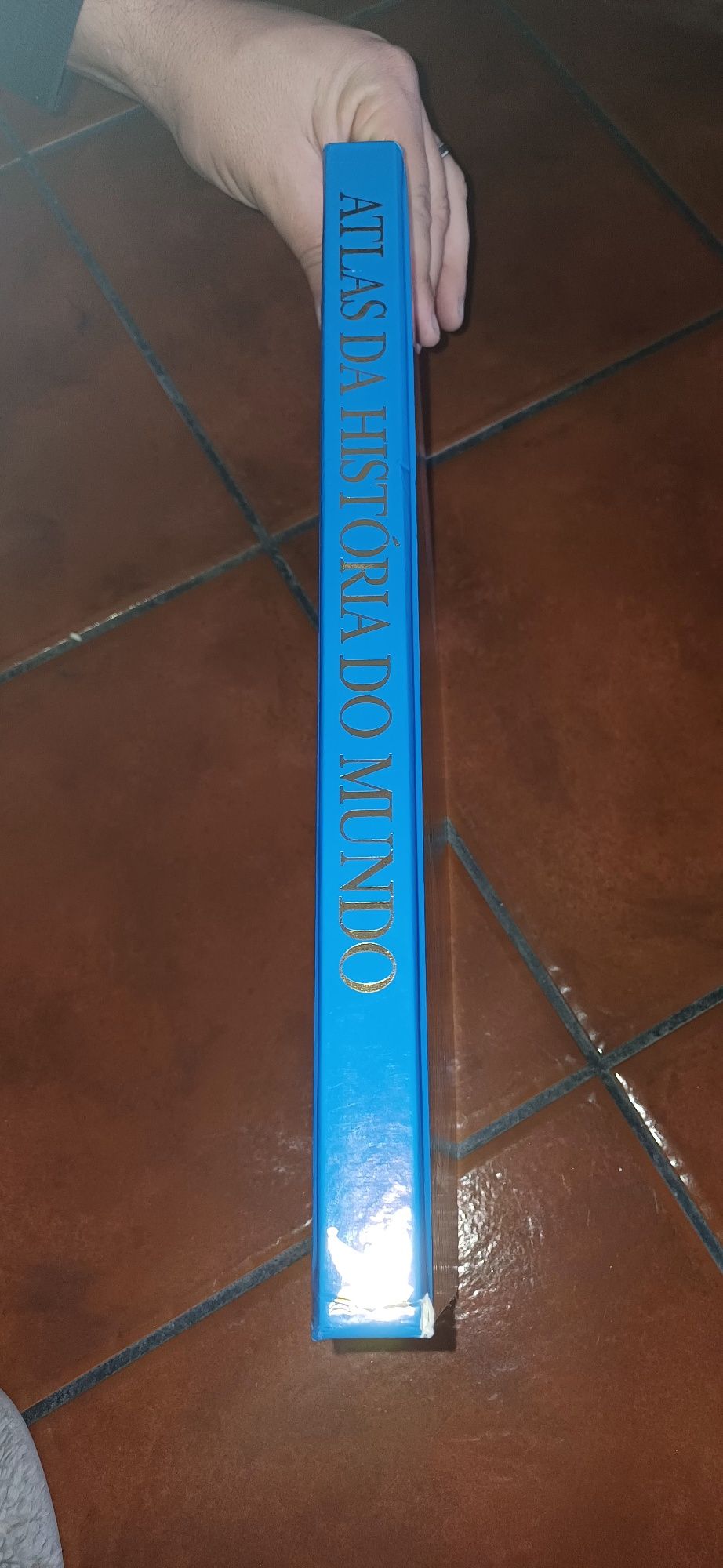 Vendo livro Atlas da História do Mundo
