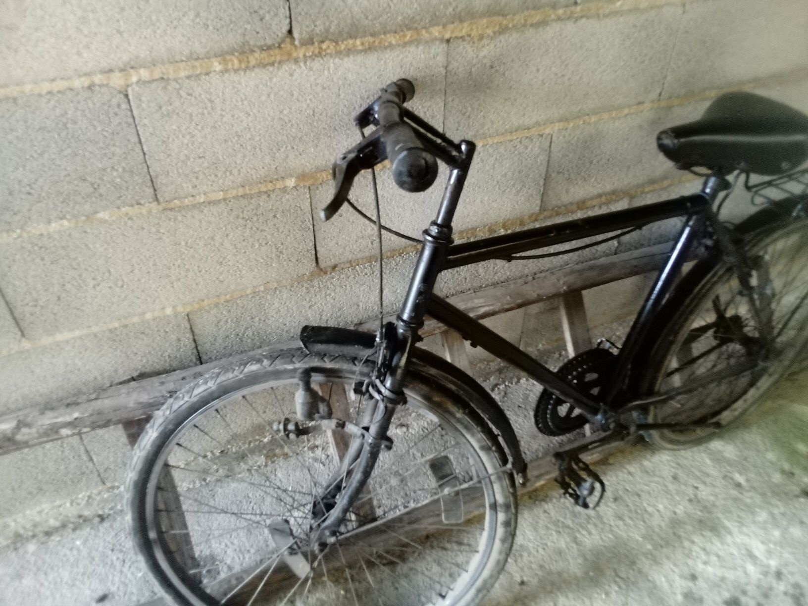 Vendo bicicleta cor preta