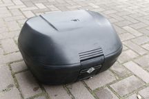 4841 Kufer centralny motocyklowy duży 50x40x25