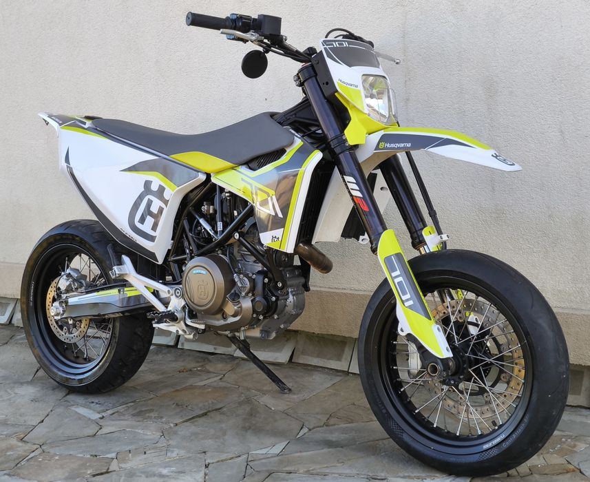 Husqvarna 701  (2023) SUPER MOTO (KTM690,GAS GAS700)