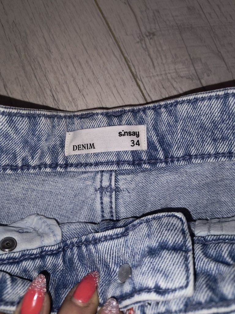 Damskie jeansy Sinsay rozmiar 34