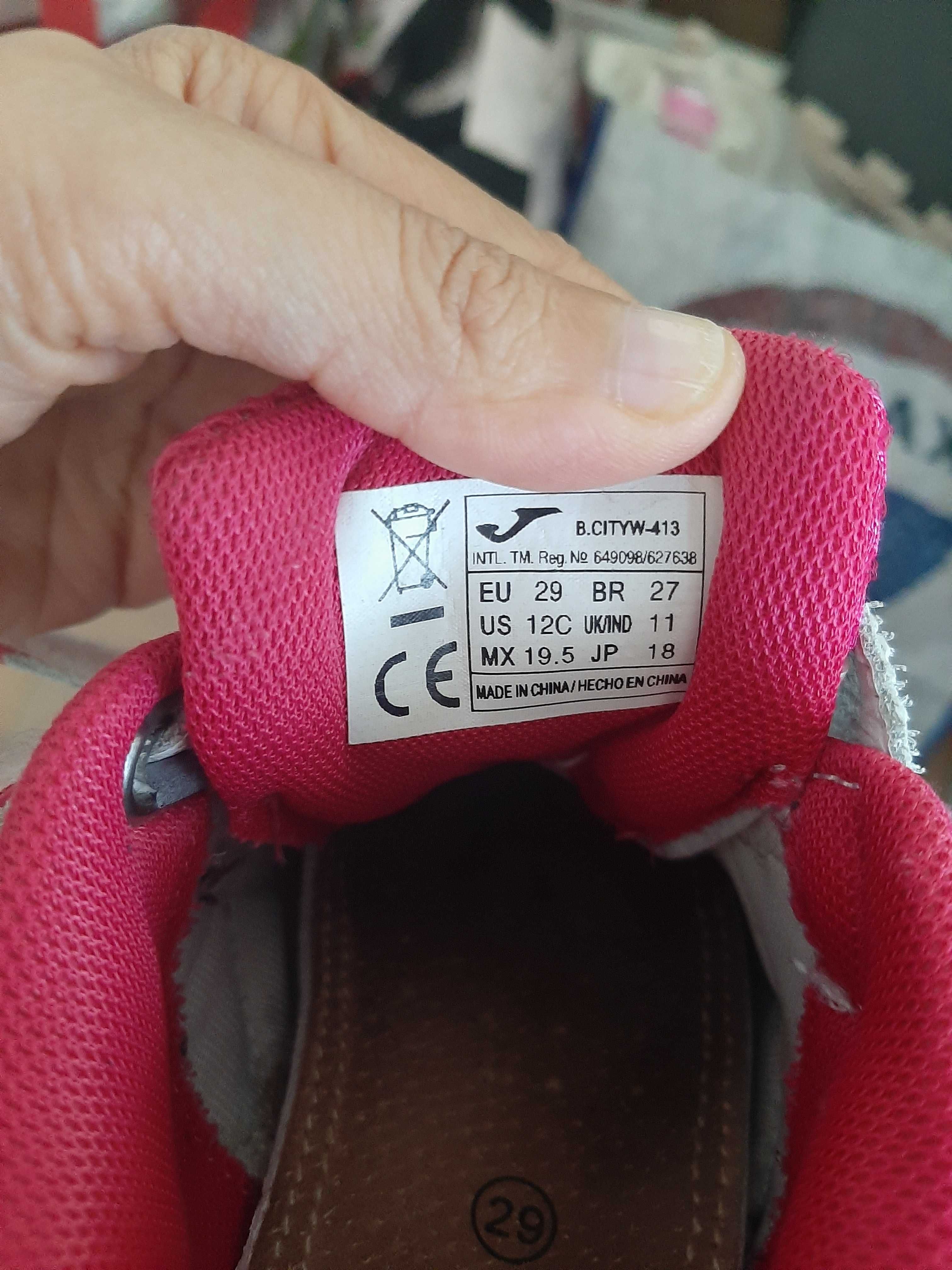 Sapatos varios 29