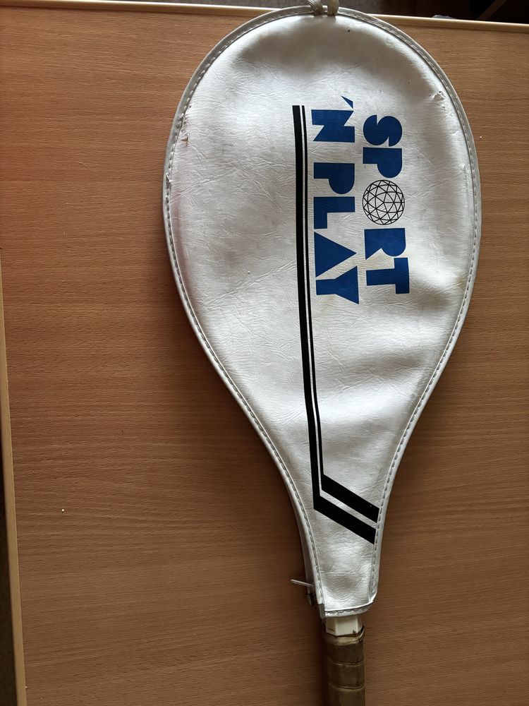 Sprzedam rakietę do tenisa ziemnego lata 70-80te
