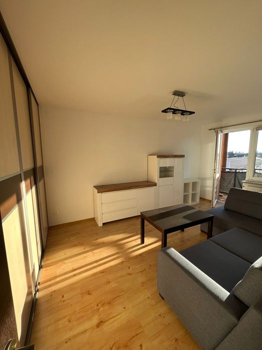 Mieszkanie w bloku 45mkw umeblowane.