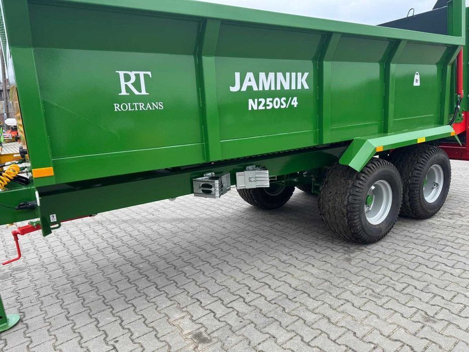 Rozrzutnik Roltrans skorupowy 8 t, solidna konstrukcja *TRANSPORT*