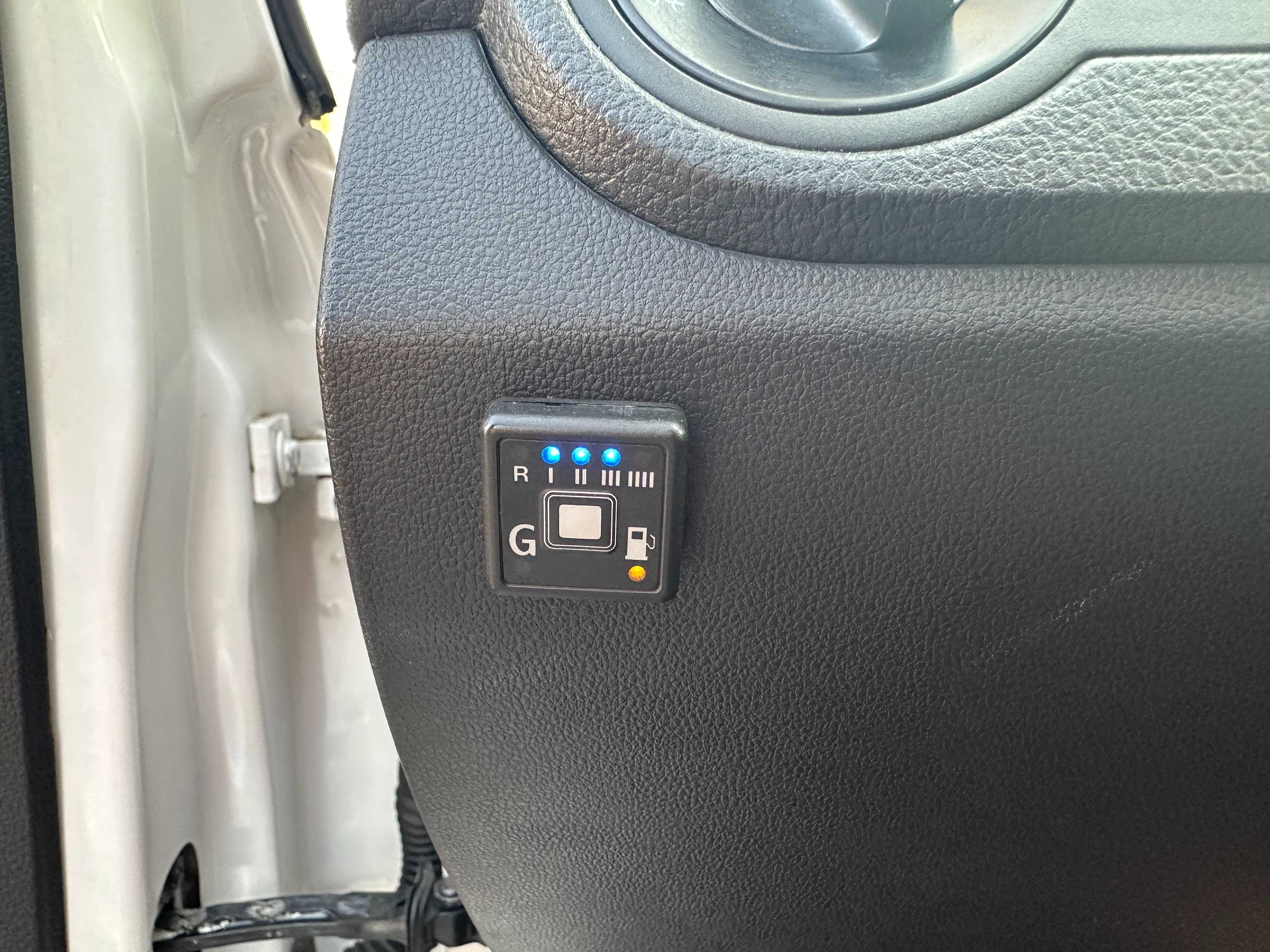 Продам Volkswagen Polo Sedan (2012)