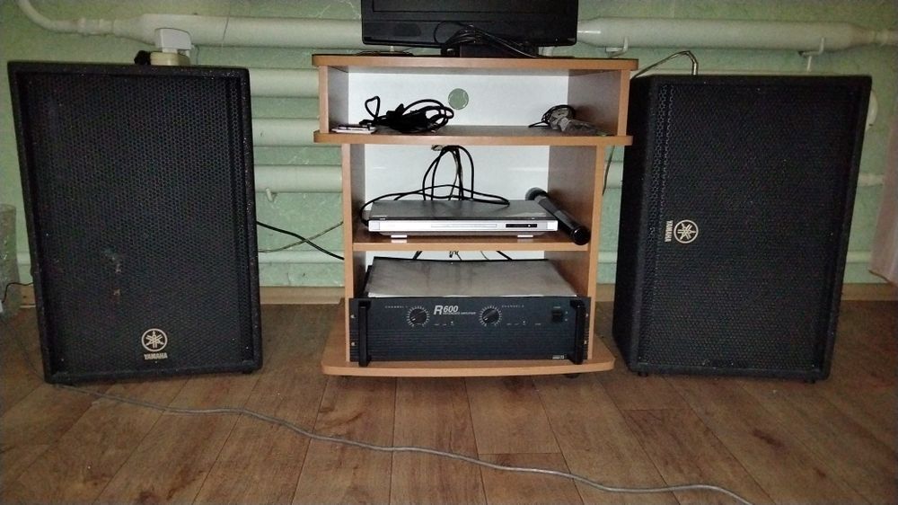 Акустическая система колонки YAMAHA-CM12V усилитель Inter-M R600