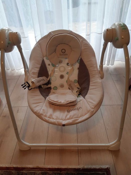 Leżaczek bujaczek lionelo