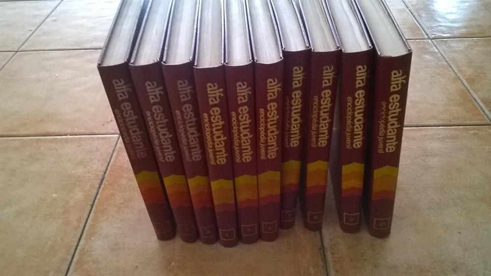 Grande enciclopédia Juvenil