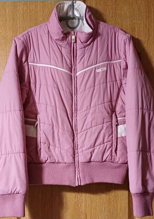 Курточка весняно-осіння жіноча