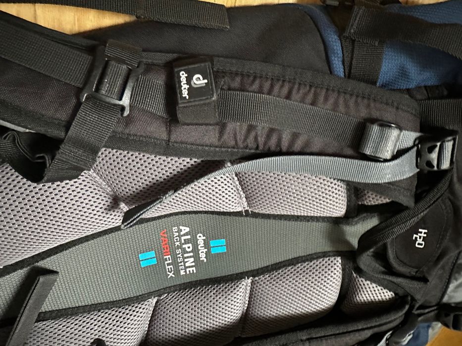 Deuter plecak turystyczny Guide 35L+10L