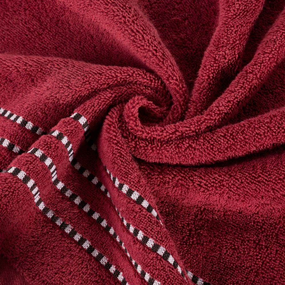 Ręcznik 70x140 Fiore czerwony 500g/m2 frotte ozdob