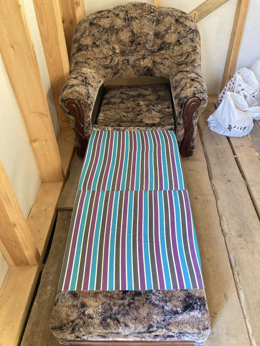 Крісло мʼяке розкладне бу