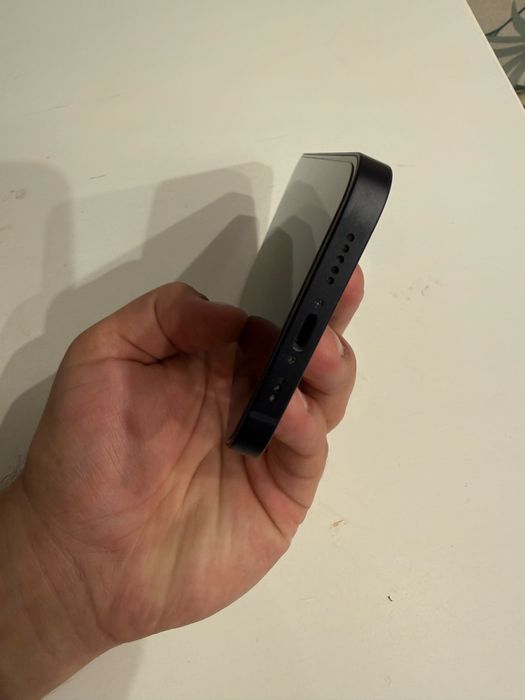 Apple iPhone 12 64 gb stan idealny czarny