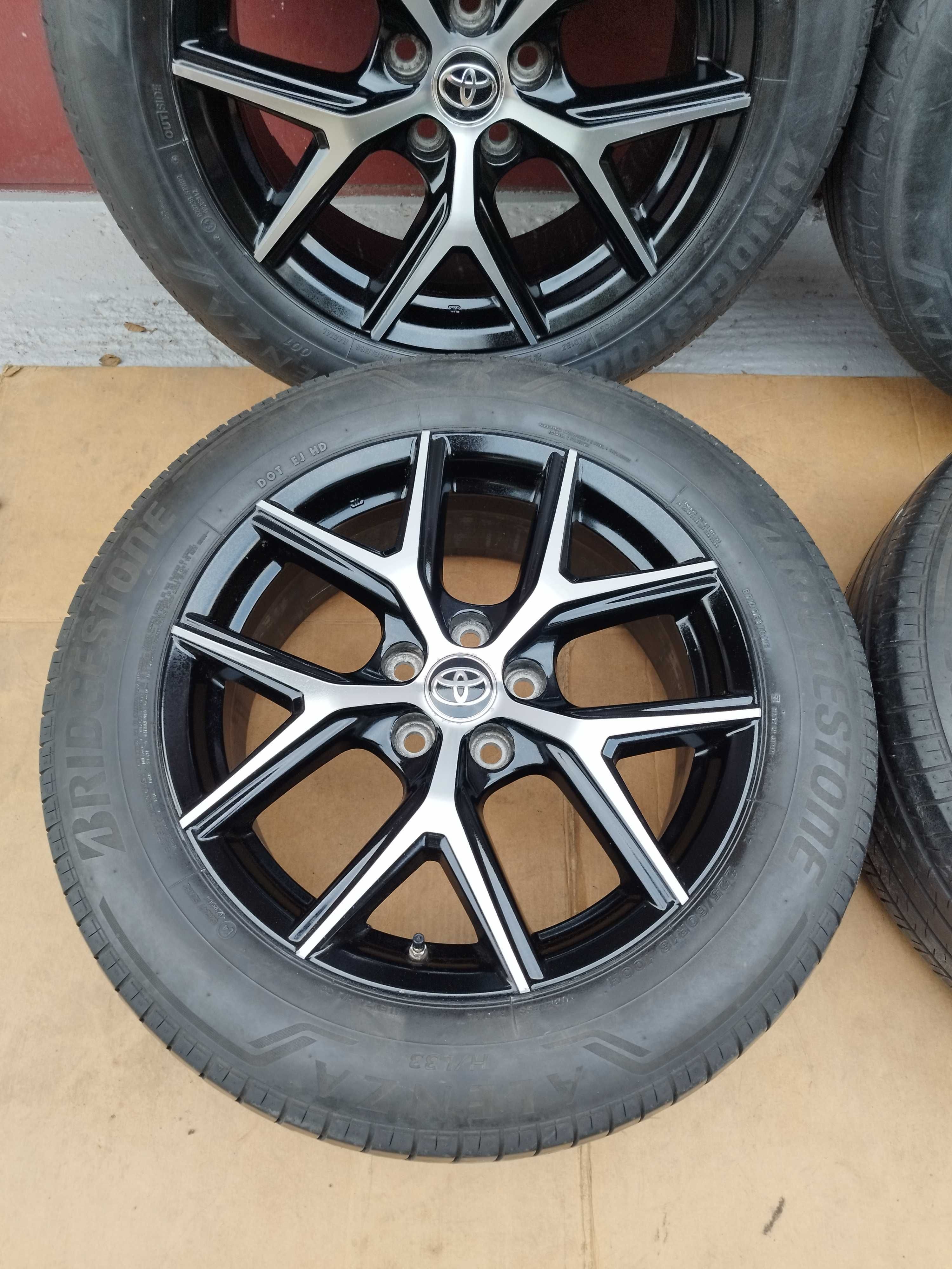 Piękny Komplet koła Lato 225/60R18 oryginał TOYOTA RAV-4 czujniki