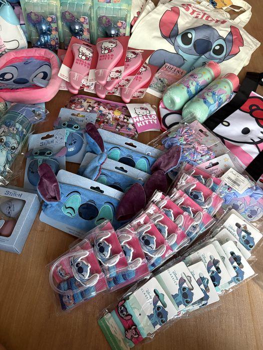 Lote de 92 Artigos Stitch e Sanrio ORIGINAL LICENCIADO