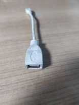 *Przejściówka z USB do MicroUSB biała