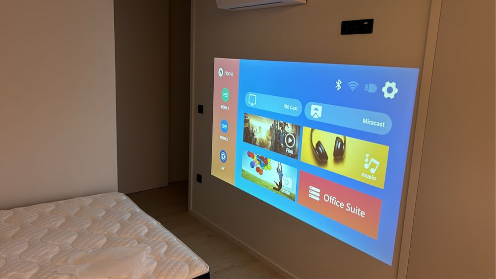 Projector 4K WiFi Bluetooth 33000 Lumens Full HD 1080P, WiMiUS