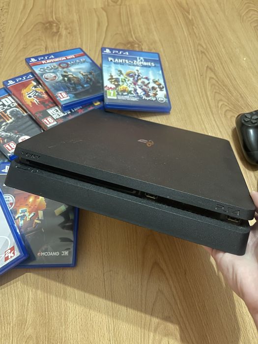 Konsola PS4 Slim 500GB