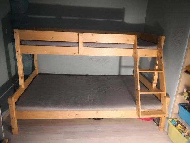 Łóżko piętrowe VESTERVIG 80/120x200, 3 osobowe
