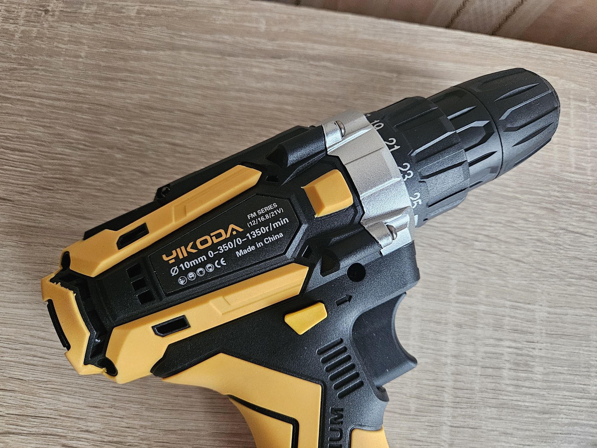 Wkrętarka Yikoda FM21-1  21V ! Komplet
