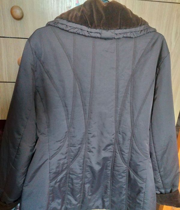 Куртка женская 50-52 размер