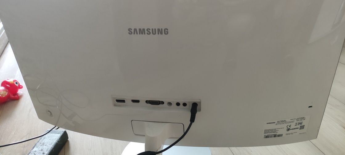 Monitor Samsung 27 cali