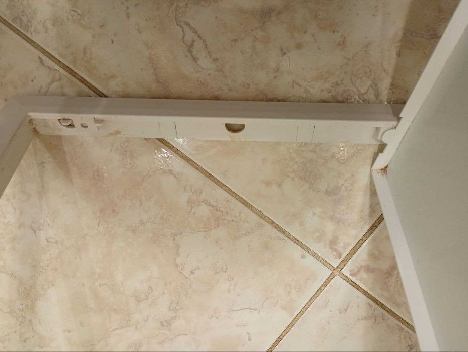 Великий оглядовий ревізійний люк 30 на 50 см ревізійні дверцята