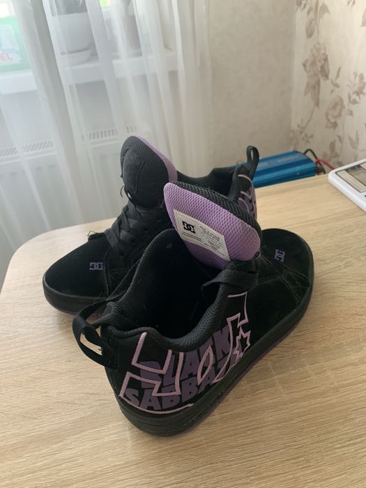 Продам демісезон стильне взутя