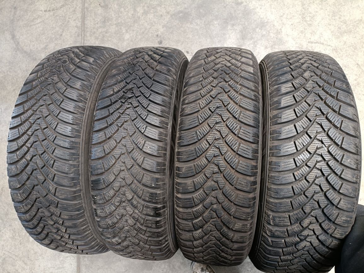 Opony zimowe Falken EuroWinter HS01 SUV 215/65R17 99H